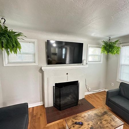 Charming 1930S Style Rustic Home Eugene Extérieur photo