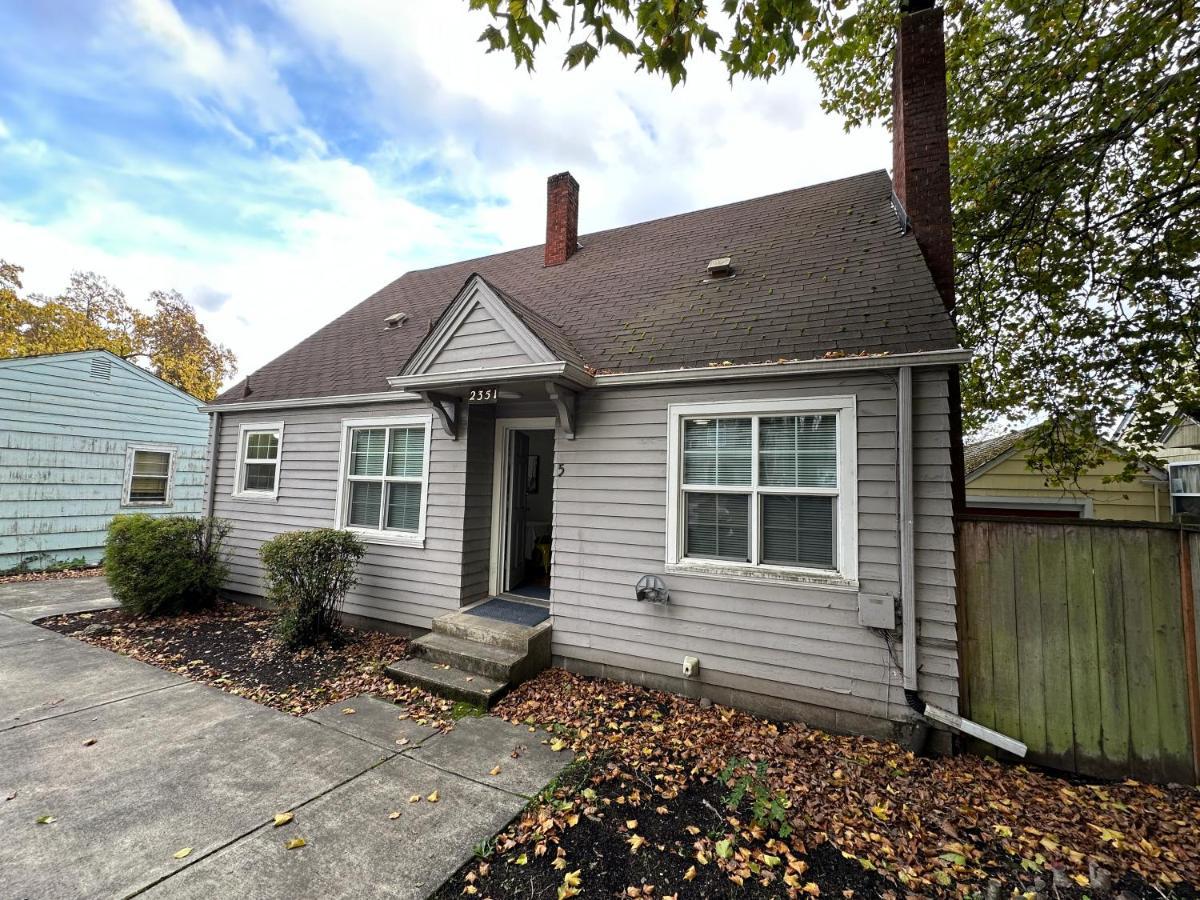 Charming 1930S Style Rustic Home Eugene Extérieur photo